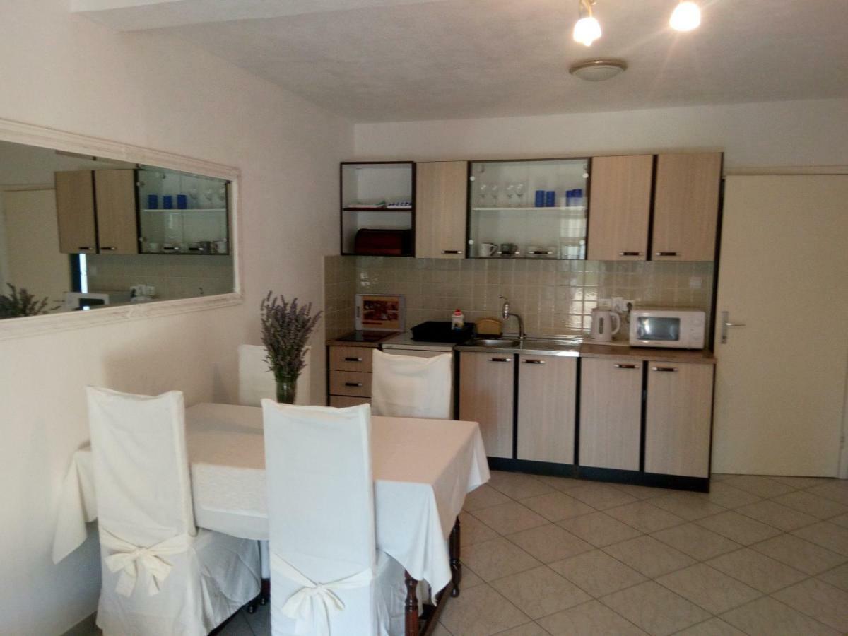 Apartment Edo Vis